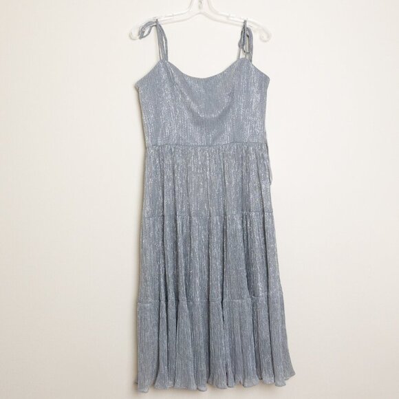 Dress the Population Dream Metallic Tiered Midi Dress Silver Gray - Picture 3 of 12